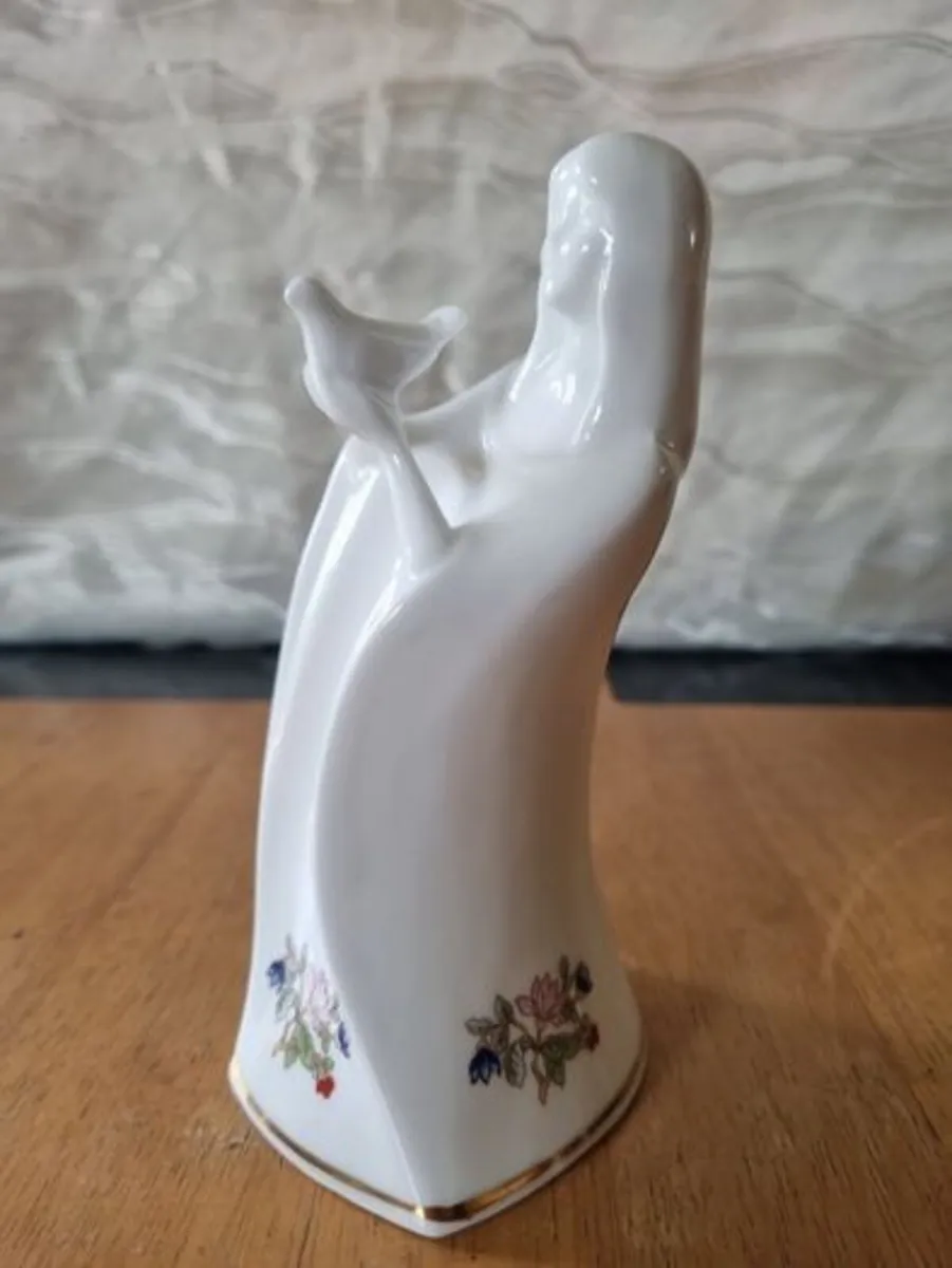 Porcelain Figurine - Royal Tara Galway - Image 2