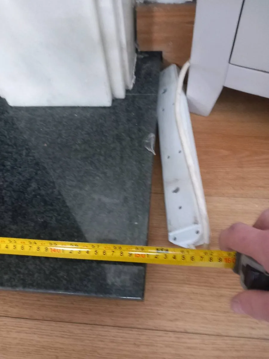 Fireplace with  built in sstove - Image 2