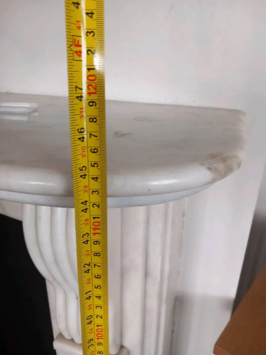 Fireplace with  built in sstove - Image 4