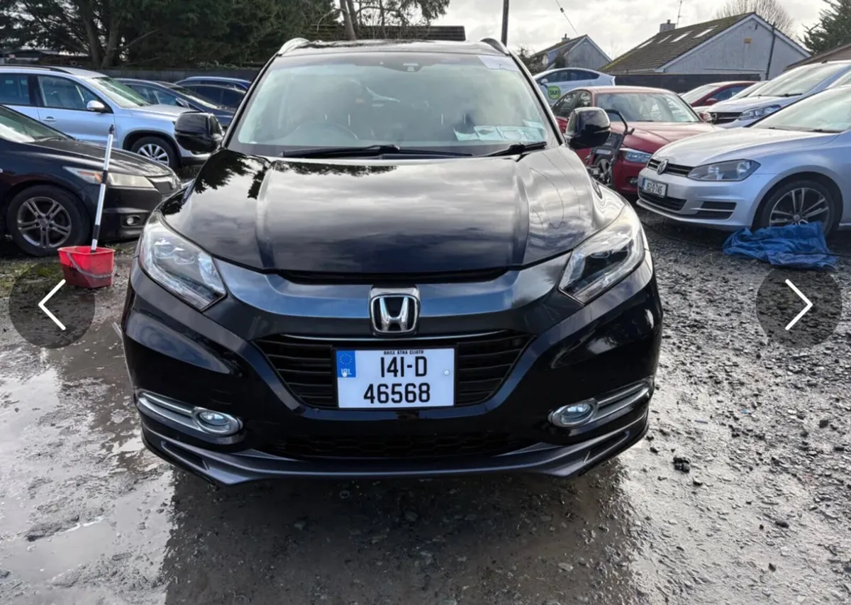141 Honda Vezel 1.5 Hybrid no damage drive away - Image 3