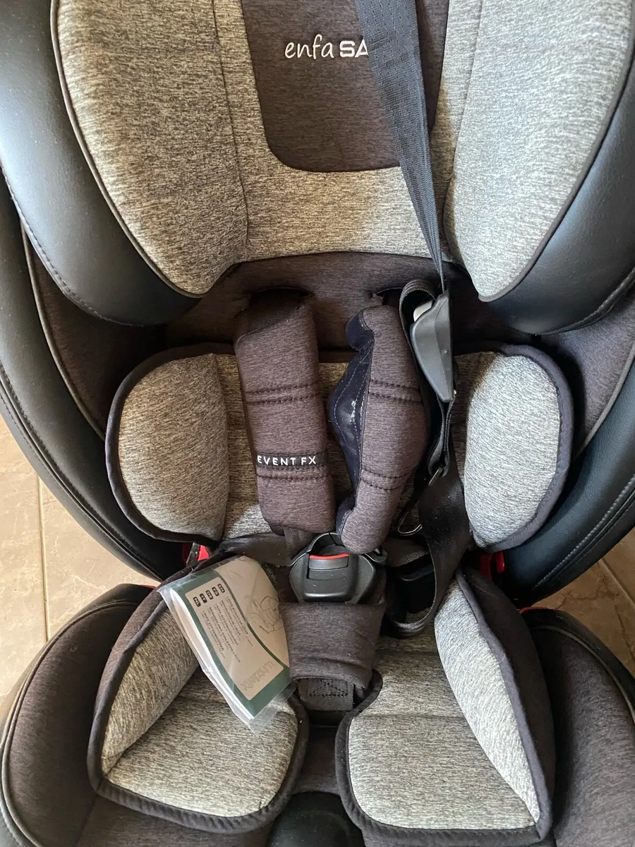 car seat - Image 2