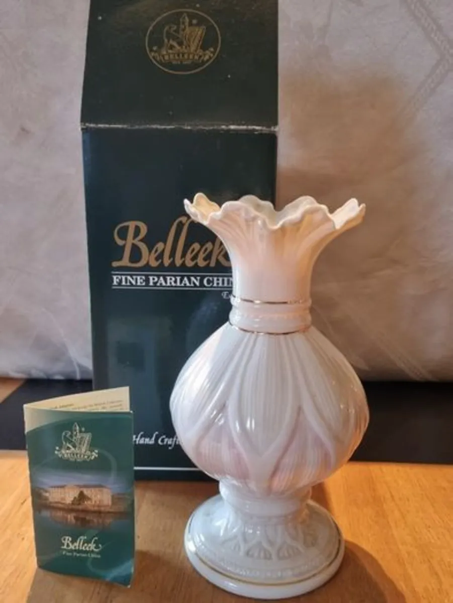 Belleek vase - Image 1