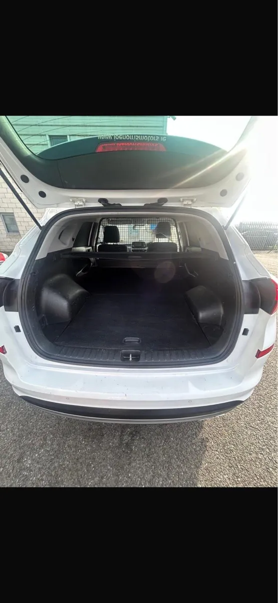 Commercial - Image 3