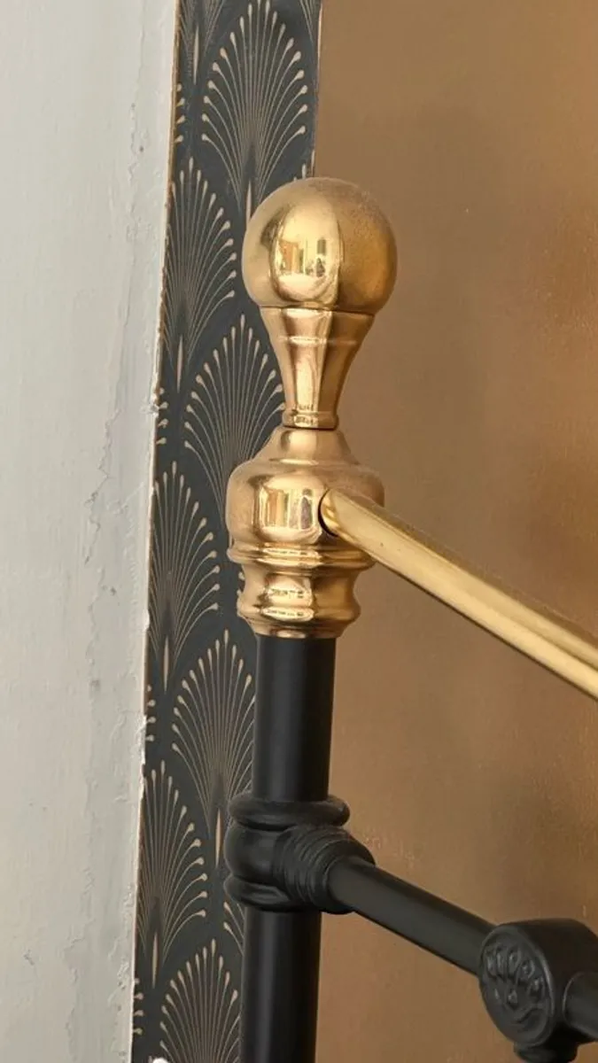 King Size Gold&Black Frame - Image 4