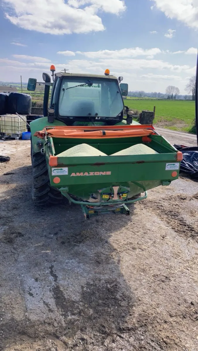 Amazone spreader - Image 1