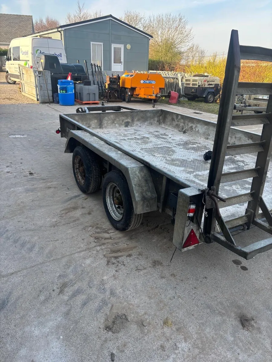 Predator plant trailer - Image 2