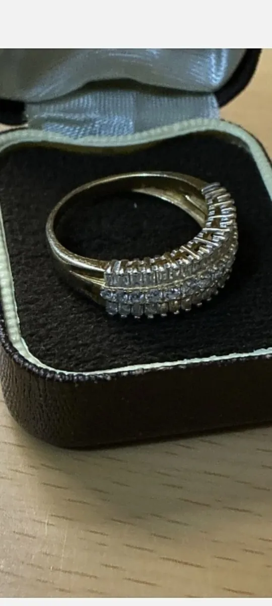 Beautiful Dress Ring - Image 2