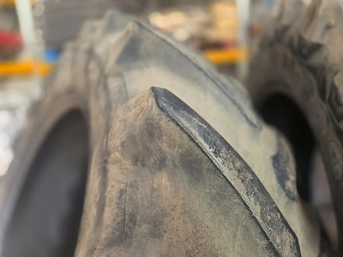 tractor tyre - Image 1