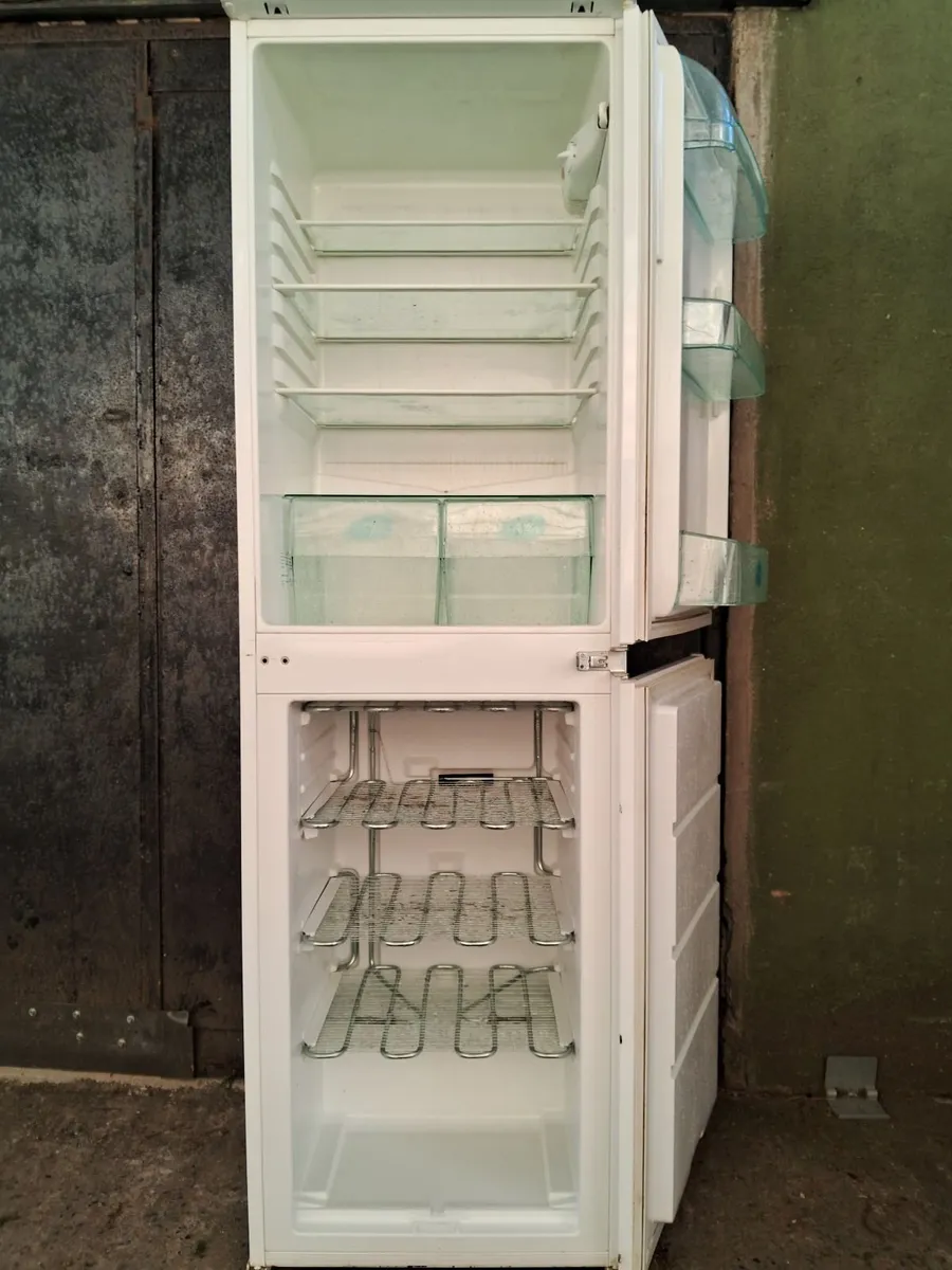 0874085106 FRIDGE AND FREEZER FOR SALE - Image 3