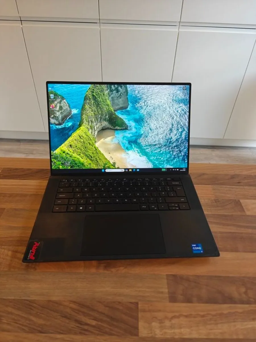 Dell Precision 5550 Laptop | Intel i7 | 32GB | 15" - Image 1