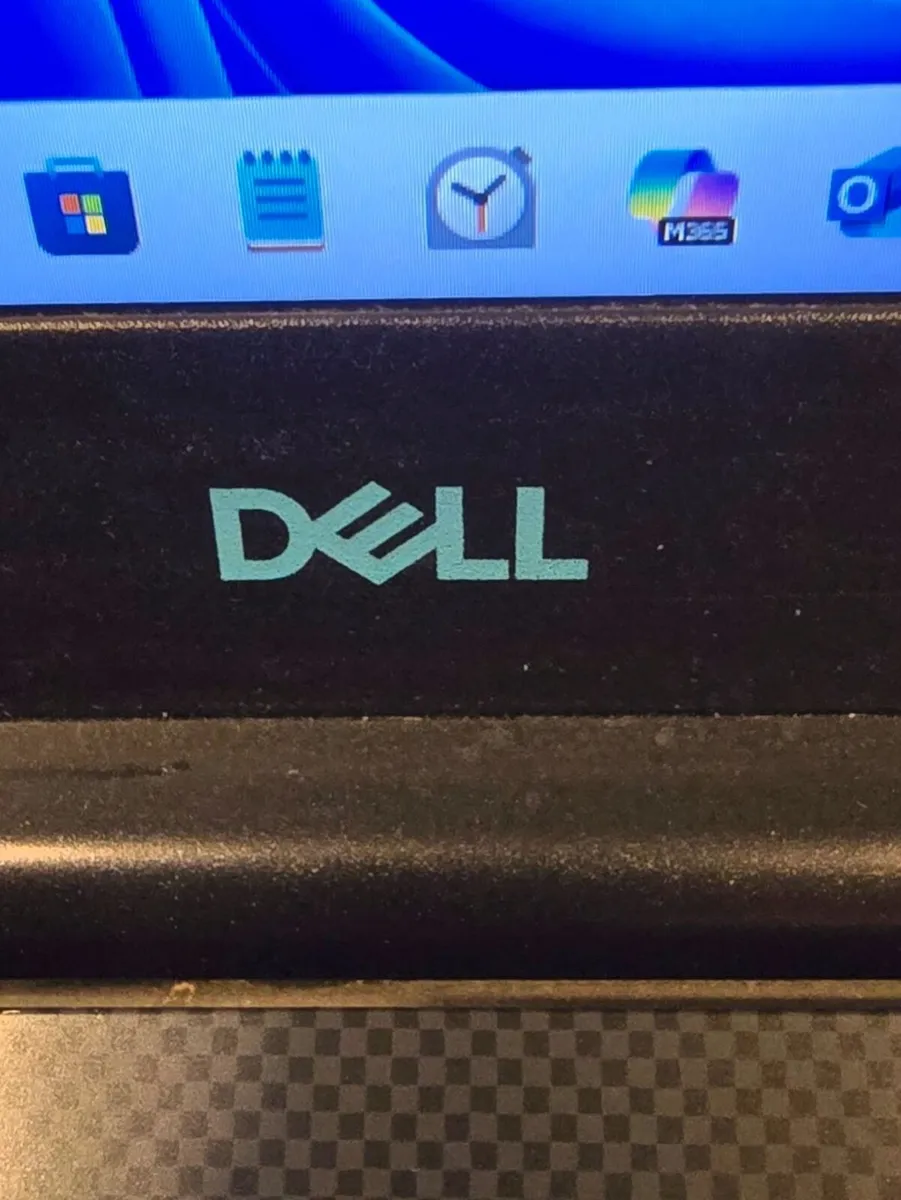 DELL G3 GAMING LAPTOP  i7 - Image 3