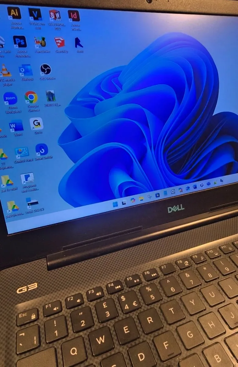 👉Dell G3 i7 Gaming Laptop-16GB RAM, GTX – Bargain - Image 1
