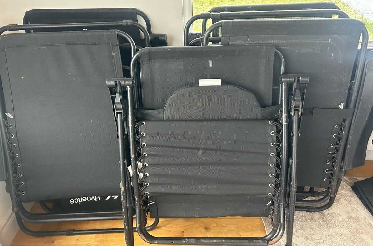 Sun loungers - Image 2