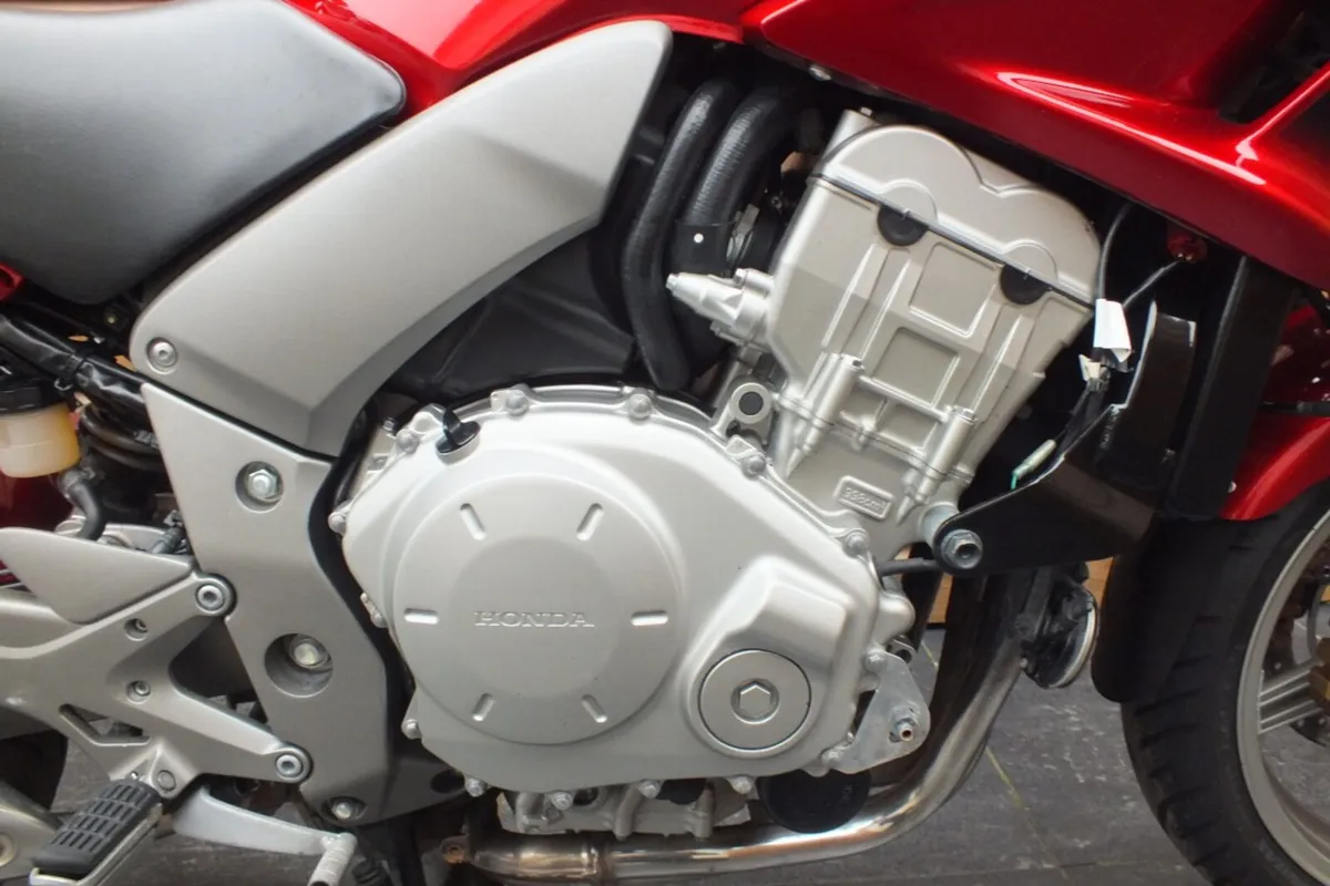 2011 Honda CBF1000F (Low Miles & Loaded) - Image 4