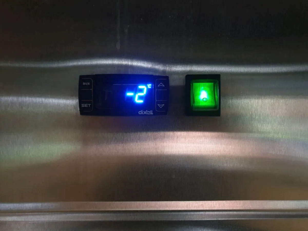 G-Line GUC65 Commercial Fridge - Low Hours, Excell - Image 1