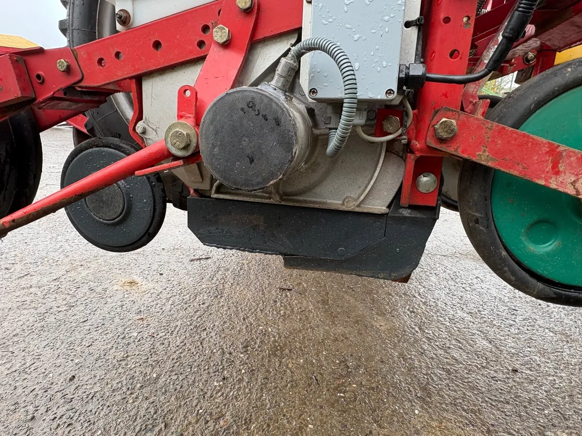 Accord Monopill Beet Seeder - Image 4