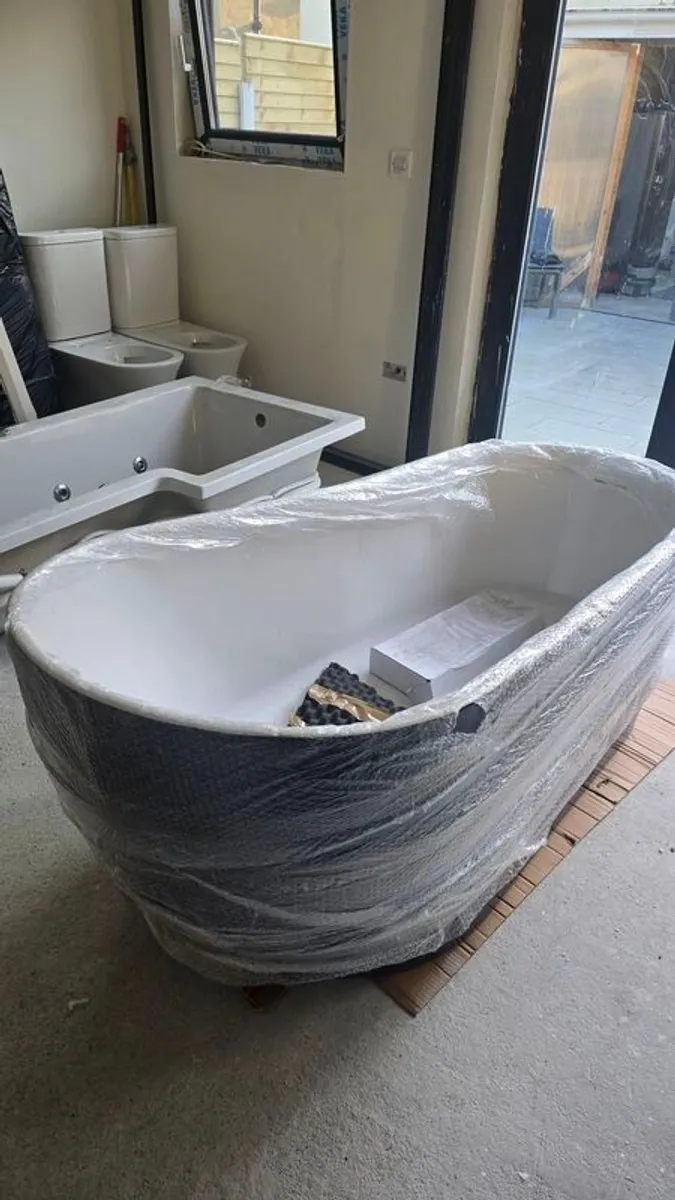 Milano Overton - Regal Blue Modern Freestanding Bath Blue  - 1700mm x 750mm - Image 4