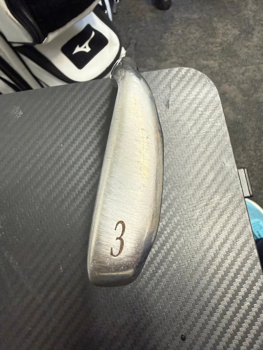 Mizuno 3 Iron - Image 2