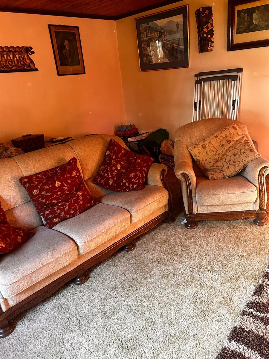 3 piece suite of furniture - Image 2