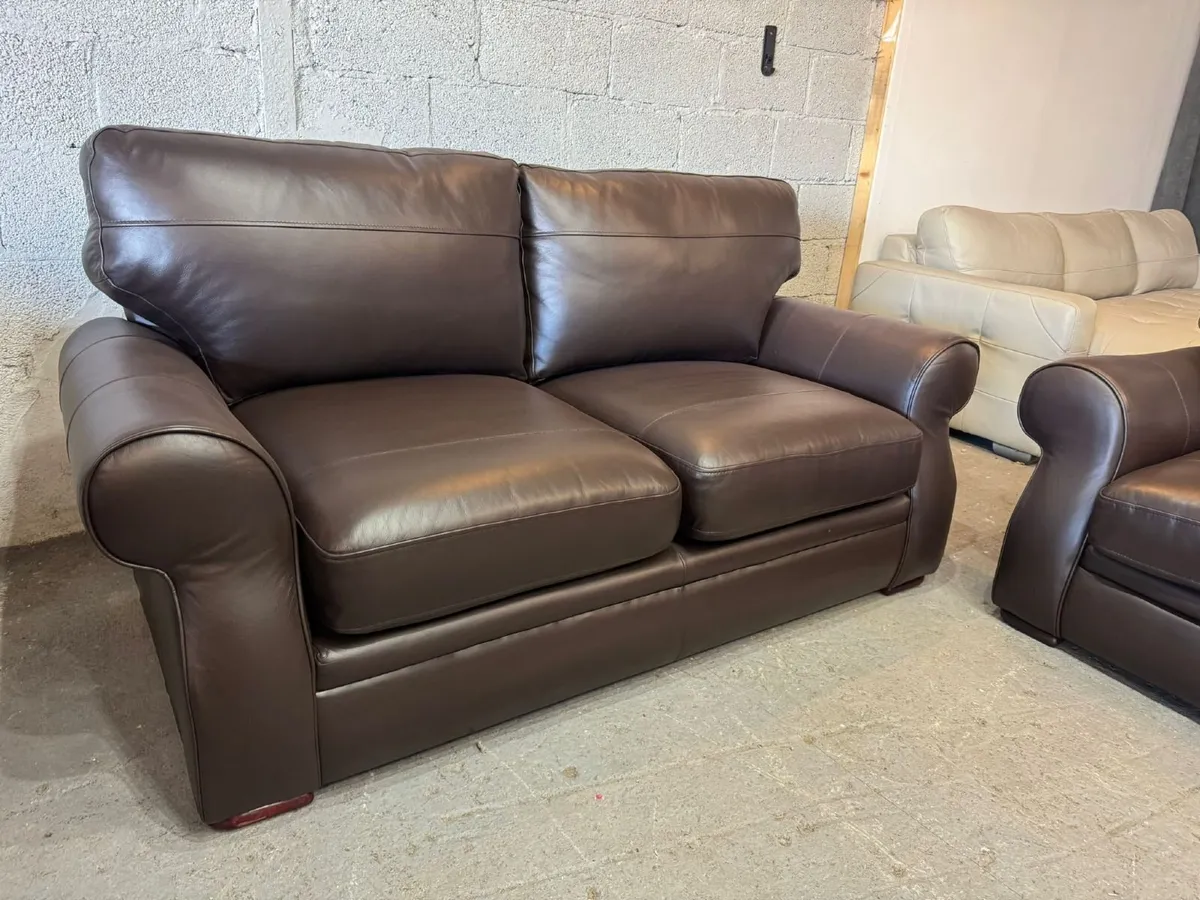 Stunning 3+2 Real Leather Sofa Set – Fully Refurbi - Image 3