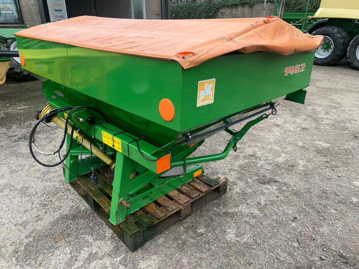 Amazone zax 1402 spreader - Image 4