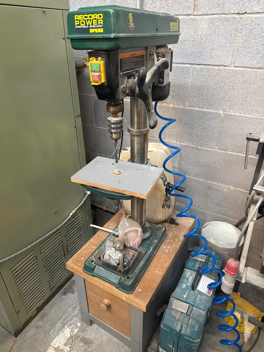 Pillar drill bench top