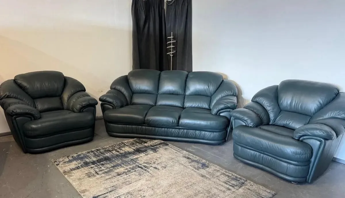 Large 3+1+1 Real Leather Suite – Fully Refurbished - Image 1