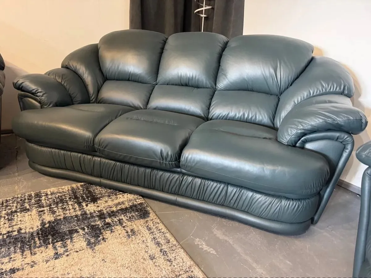 Large 3+1+1 Real Leather Suite – Fully Refurbished - Image 3