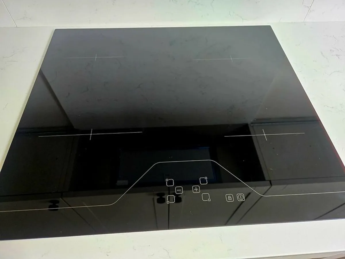 Ceramic Hob - Electric - Image 4