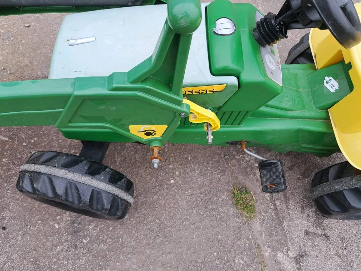 Toy tractor - Image 3