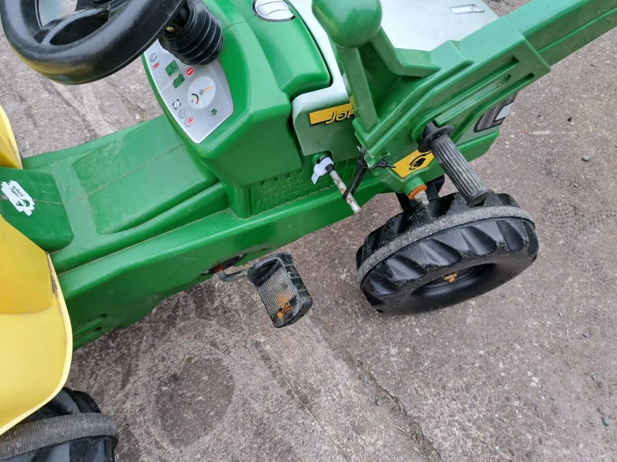 Toy tractor - Image 4