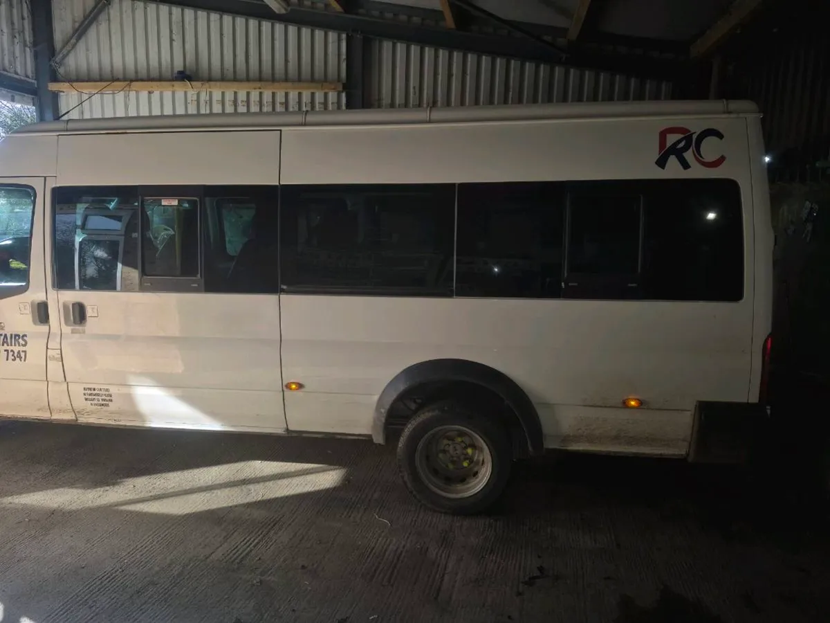 12 16 seater ford transit - Image 2