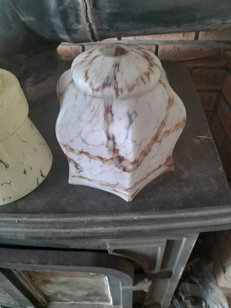 4 vintage shades - Image 4