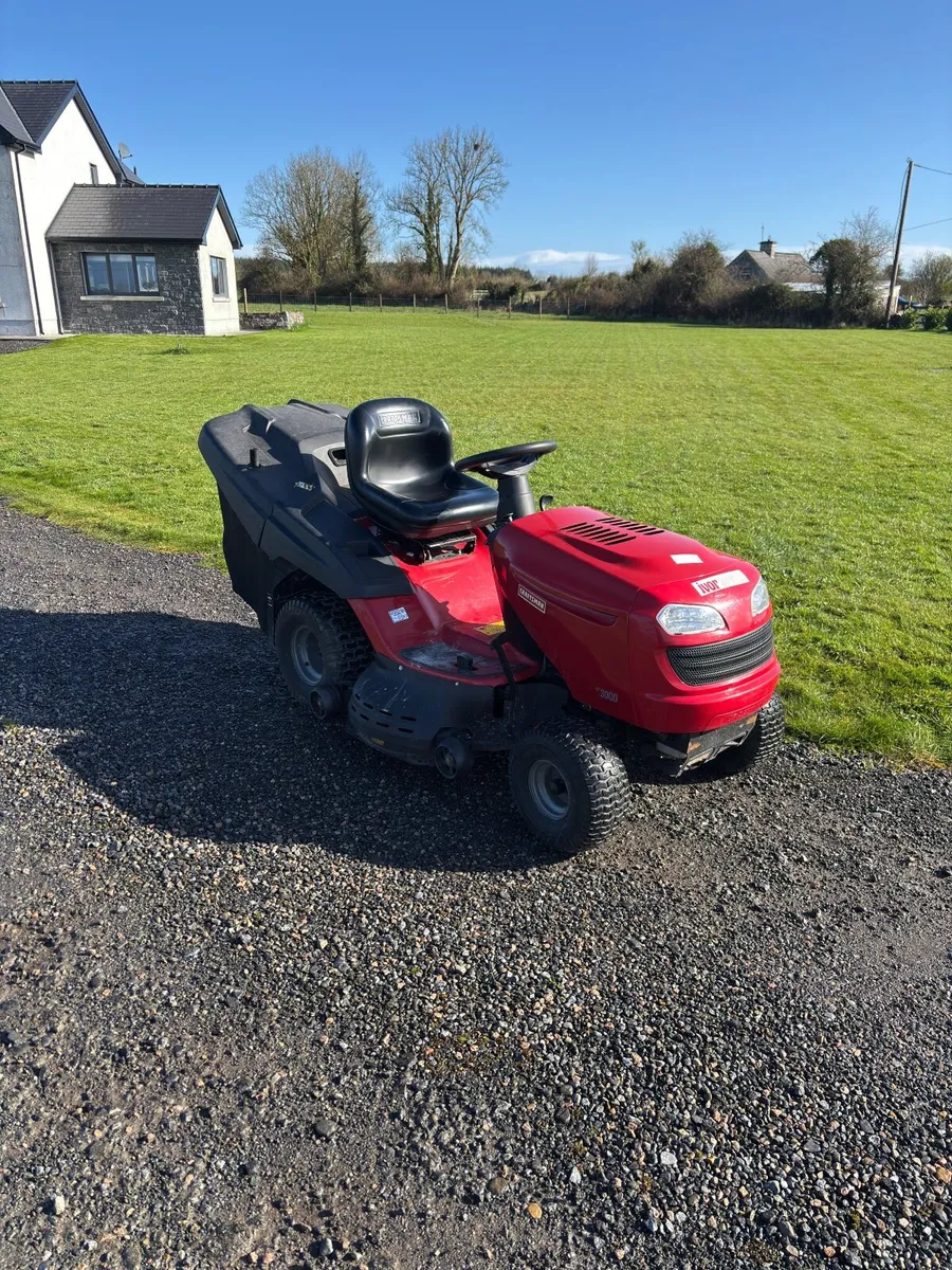 Tractor (ride-on) Lawnmower - Image 2