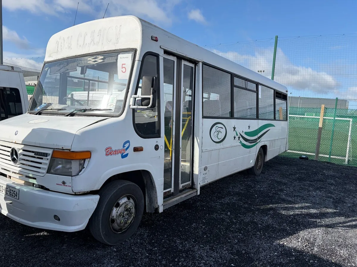 2003 Mercedes vario 33 seater - Image 2