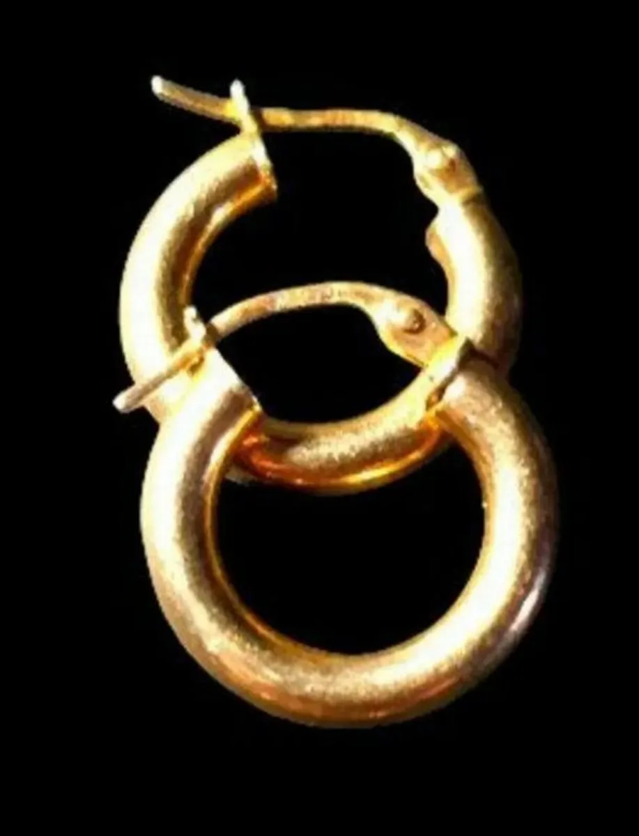 Vintage 9ct Gold Traditional Hoops Hallmarked - Image 2
