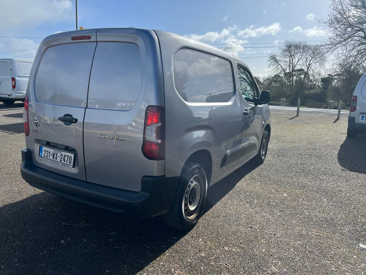 Toyota Proace 2023 - Image 4