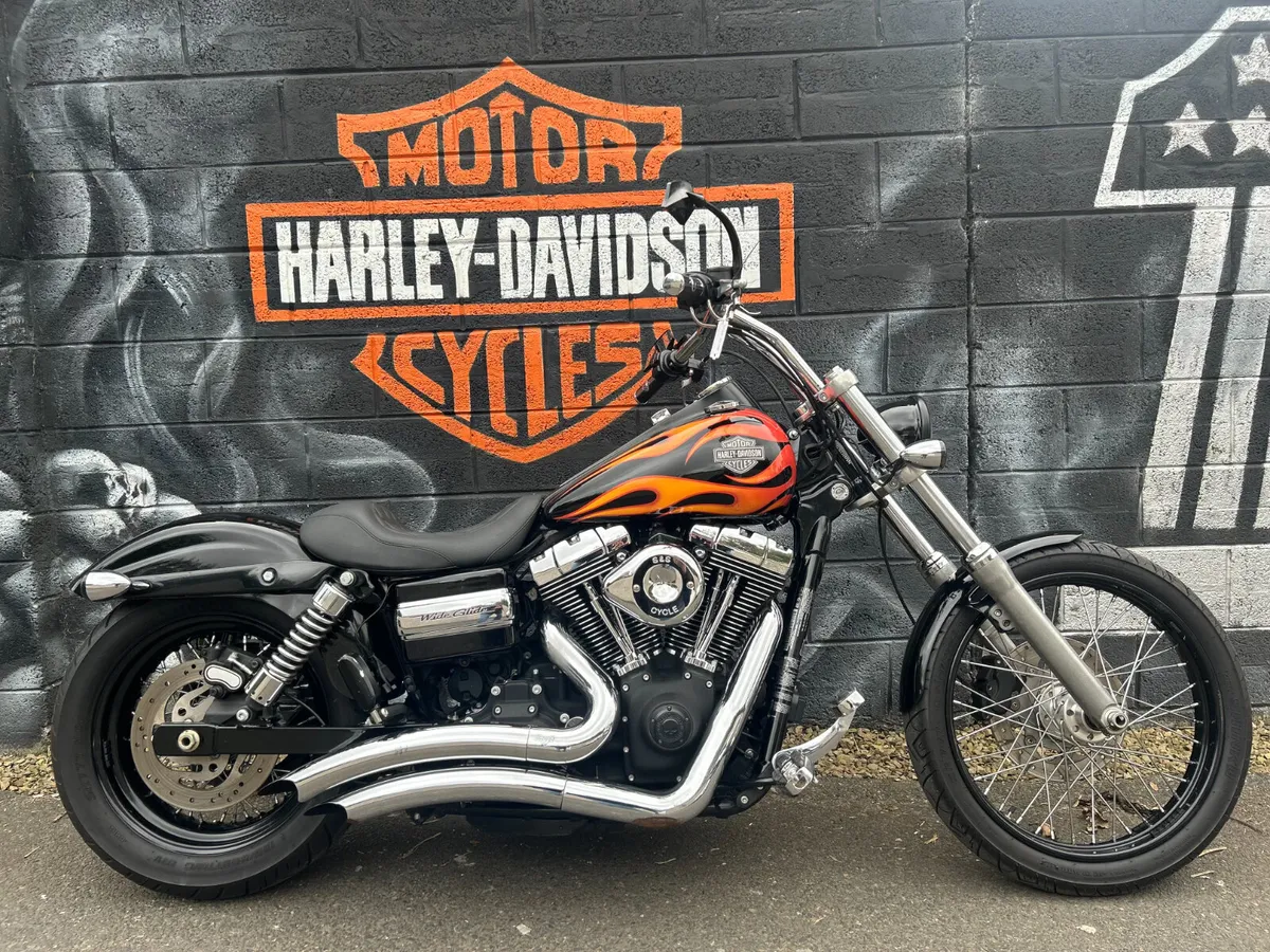 2012 HARLEY-DAVIDSON Dyna Wide Glide - Image 1