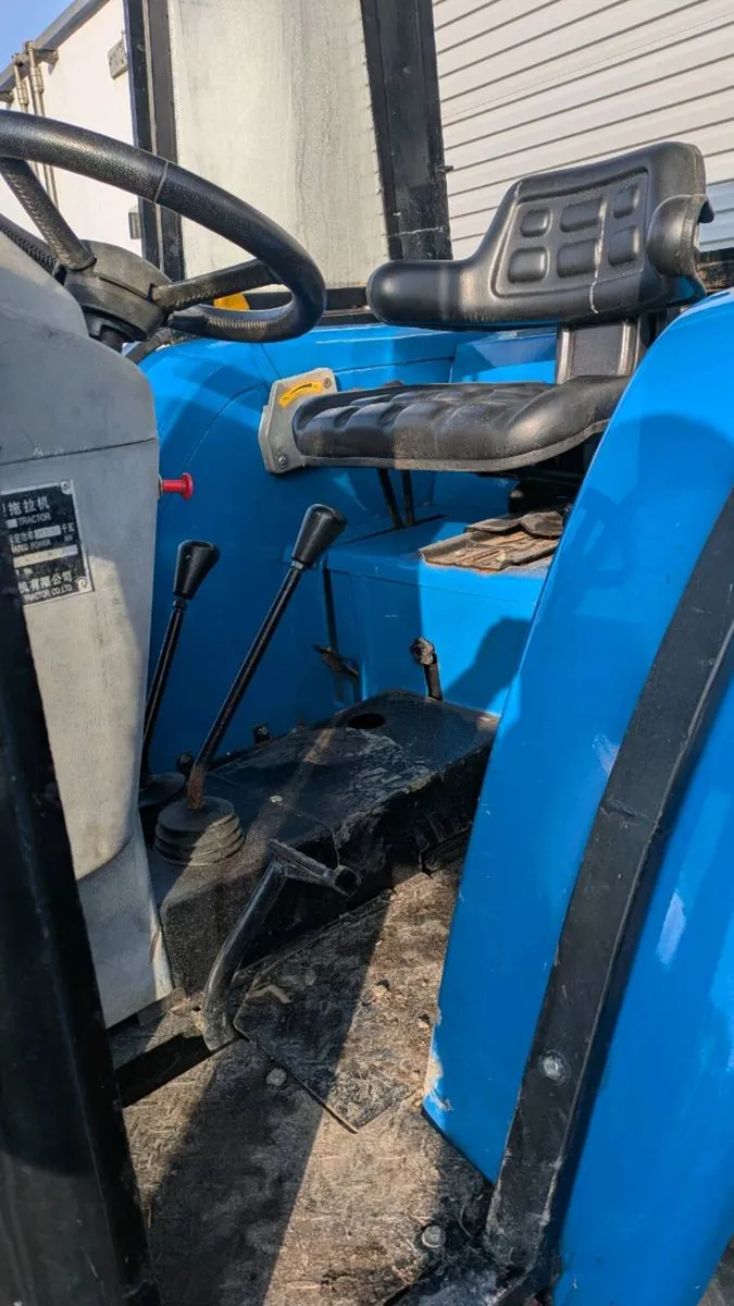 Tractor, compact 4wd - Image 4