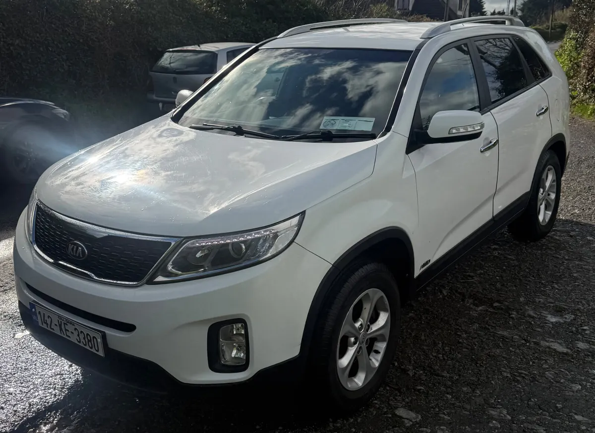 Kia Sorento 2014 Cvrt 2/2027 - Image 2
