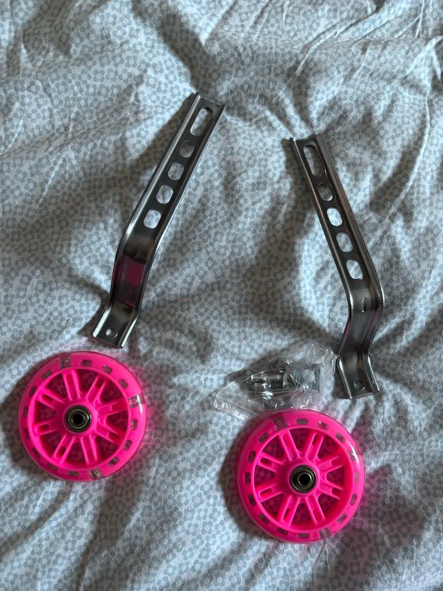 Bicycle stabilisers - Image 1