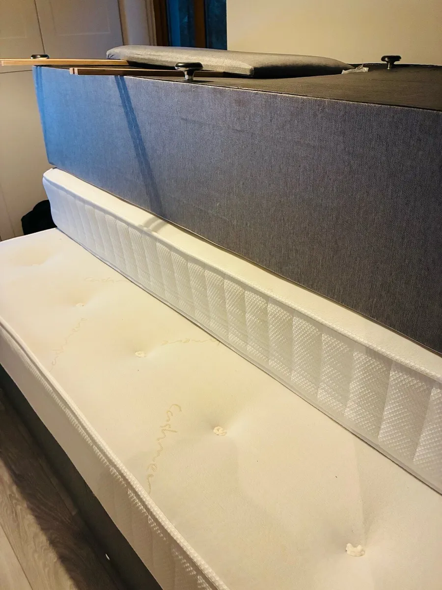 Double and single divan bed with mattresses - Image 1