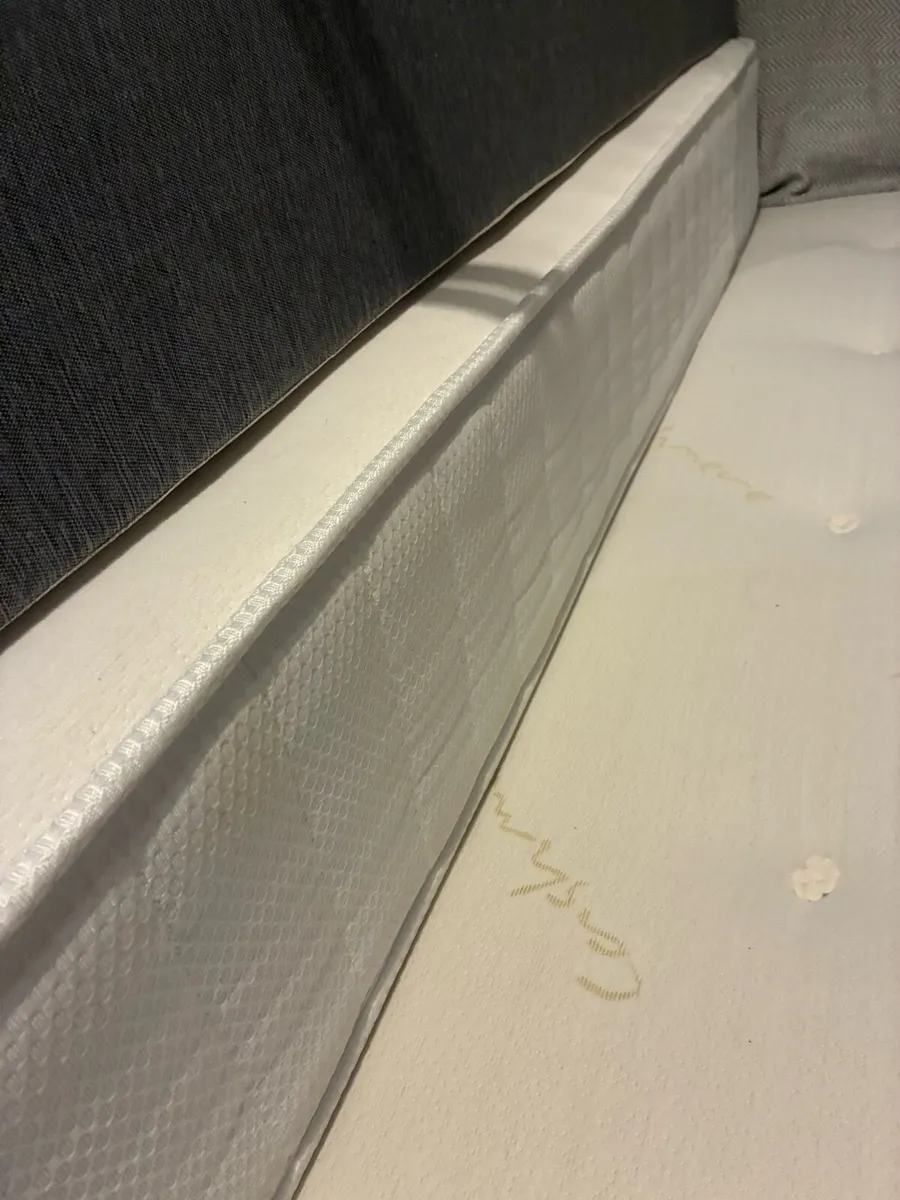 Double and single divan bed with mattresses - Image 3