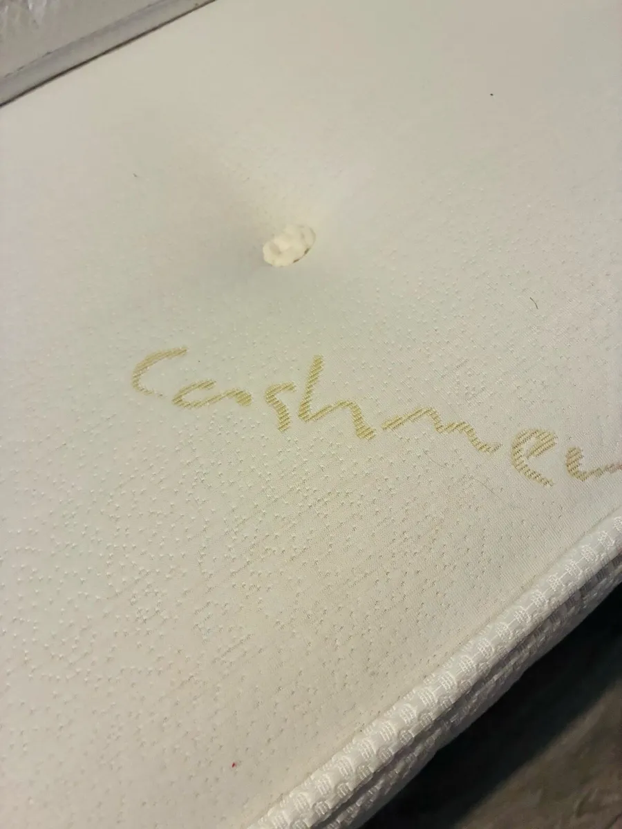 Double and single divan bed with mattresses - Image 4