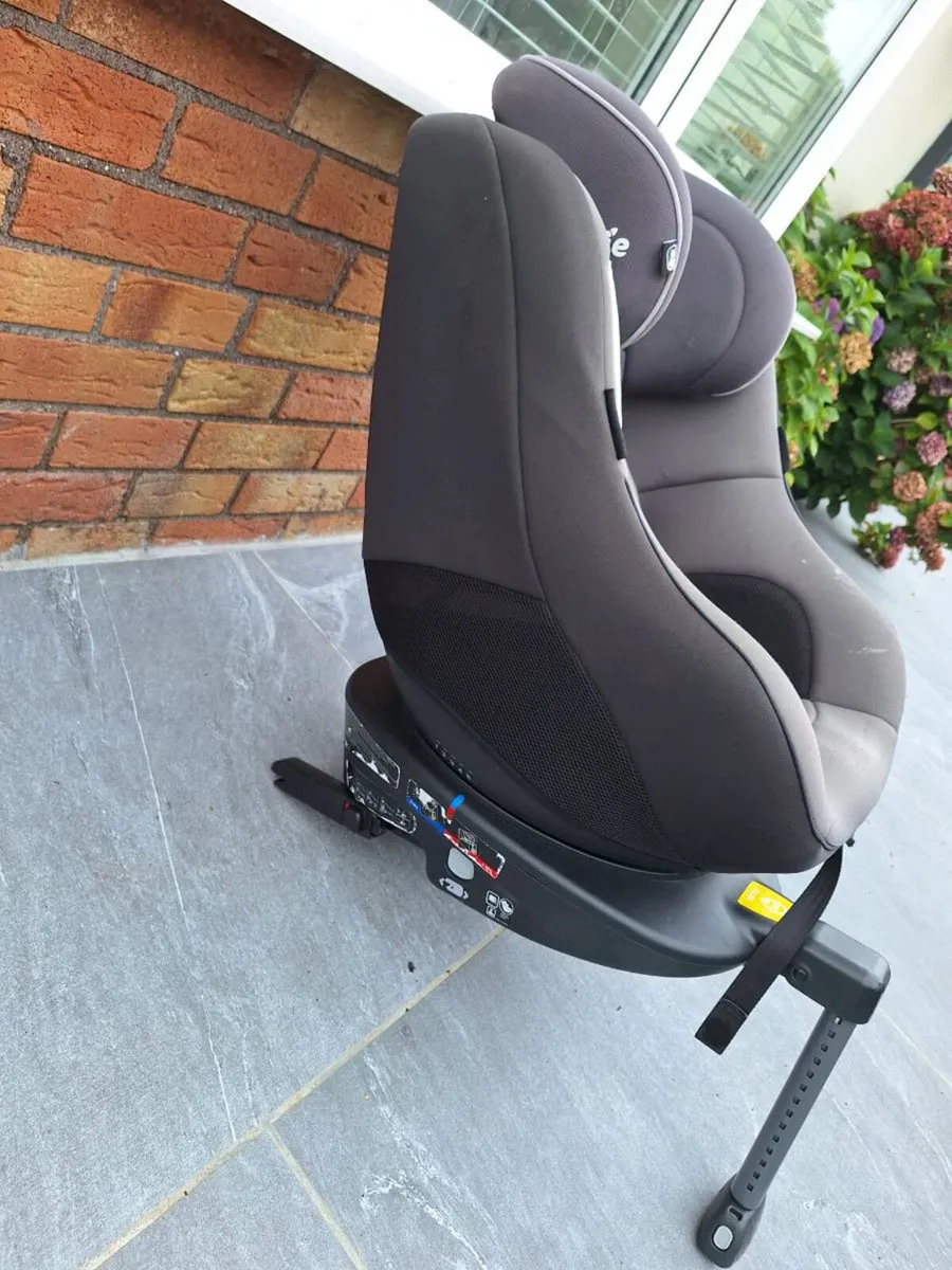 2 x Joie Spin 360 Car Seats - Image 2