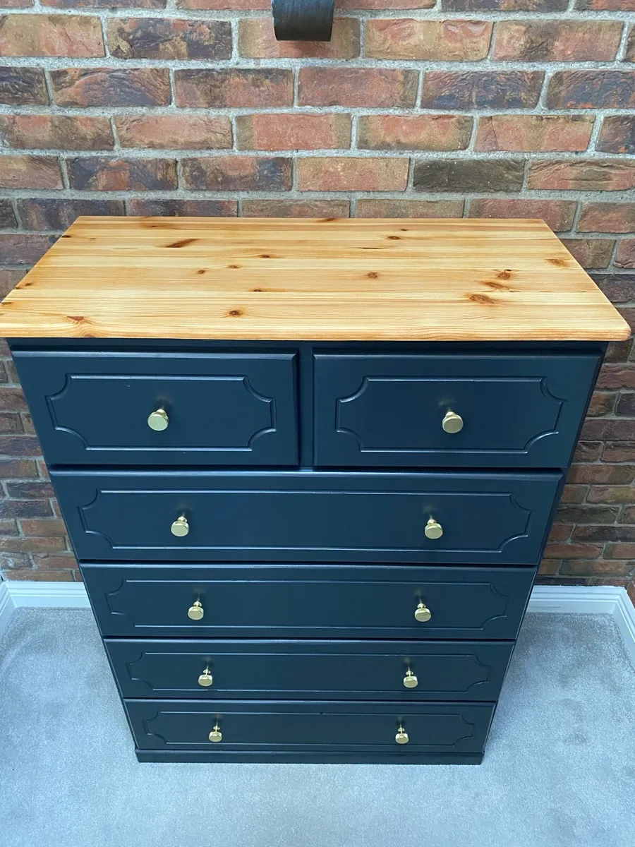 Large solid wood Chest of Drawers - Image 2