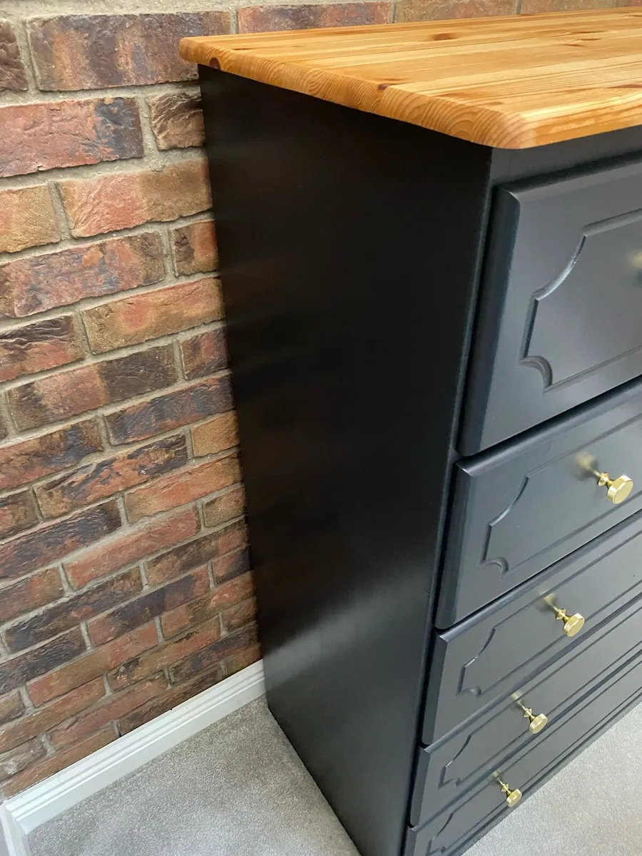 Large solid wood Chest of Drawers - Image 3