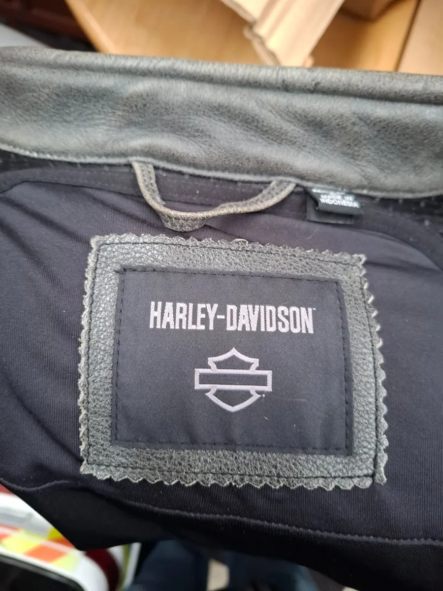 LEATHER JACKET - Image 3