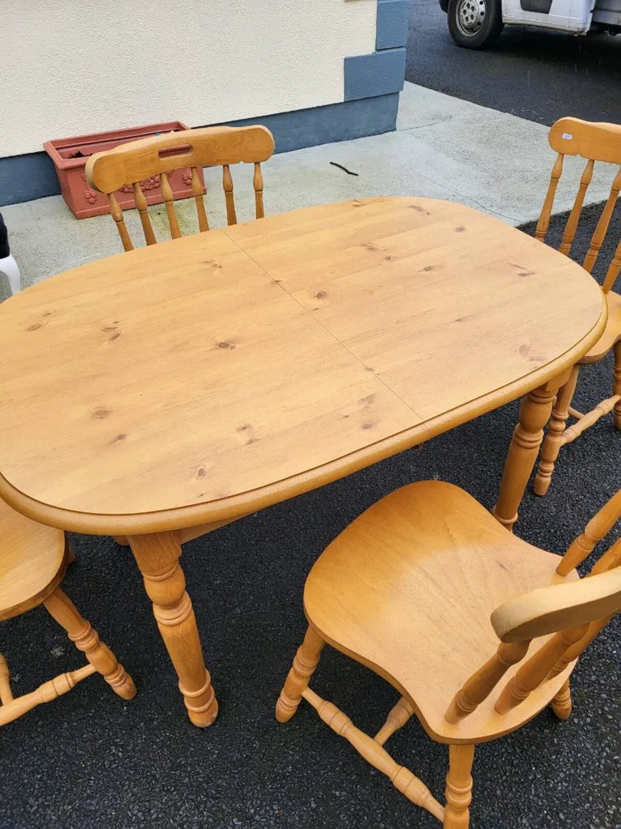Lovely compact extending table + 4 chairs - Image 4