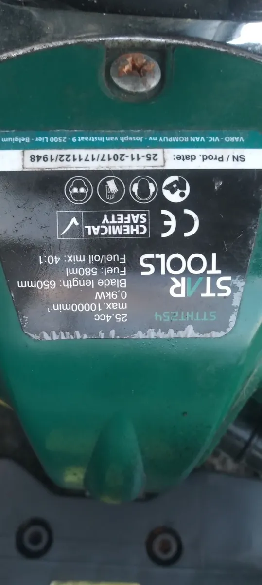 2 hedge strummers running very well priced - Image 2